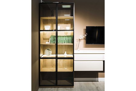 Заказать кухню Стеклянная витрина в Магнитогорске